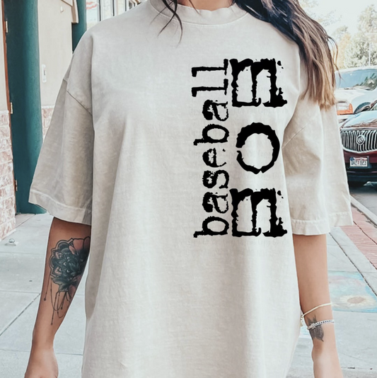 Baseball Mom Graphic T-Shirt – Oversized Comfort Tee for Sports Moms