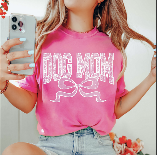 DOG MOM