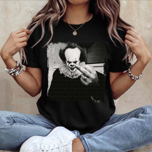 Pennywise Vintage Horror Graphic T-Shirt – oversized black-and-white IT scary clown tee