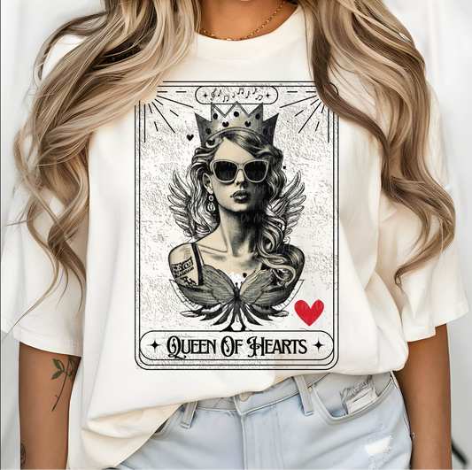 Taylor Swift Queen of Hearts Graphic T- shirt Vintage style